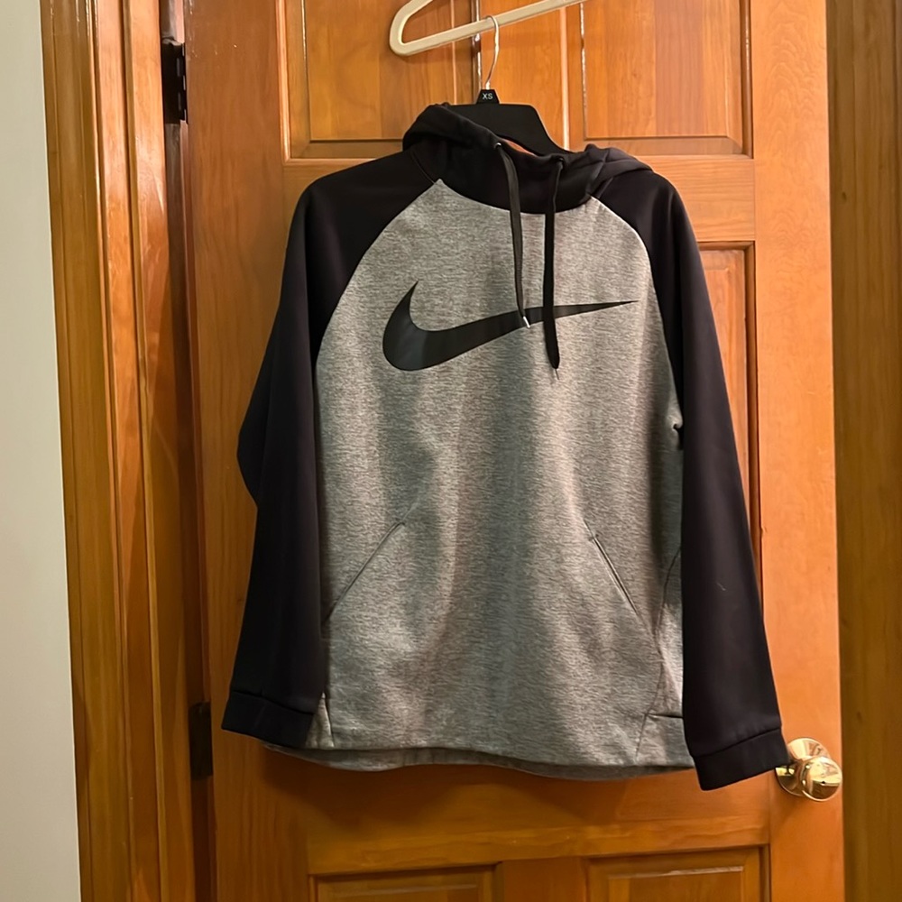 Nike dry, fit, pullover, hooded sweatshirt, black and gray like new
